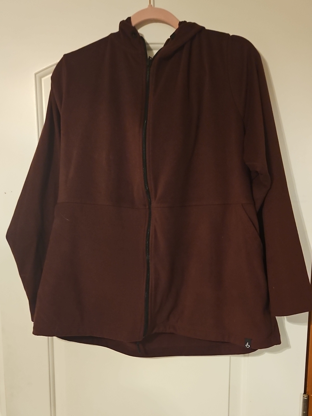 Zip Hooded Jacket in Dark Red